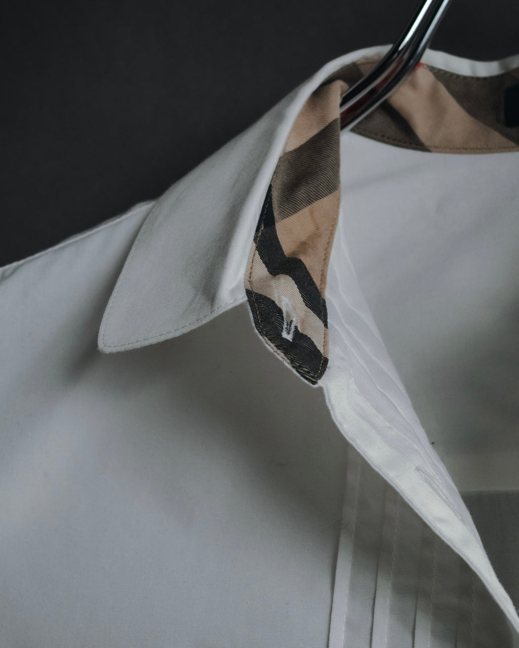 "BURBERRY LONDON" 2010-2014 pintuck tuxedo-front dress shirt