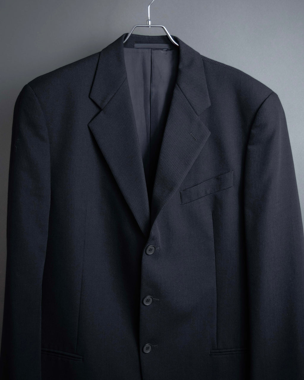 "GIORGIO ARMANI" LE COLLEZIONI line shadow stripe pattern set up