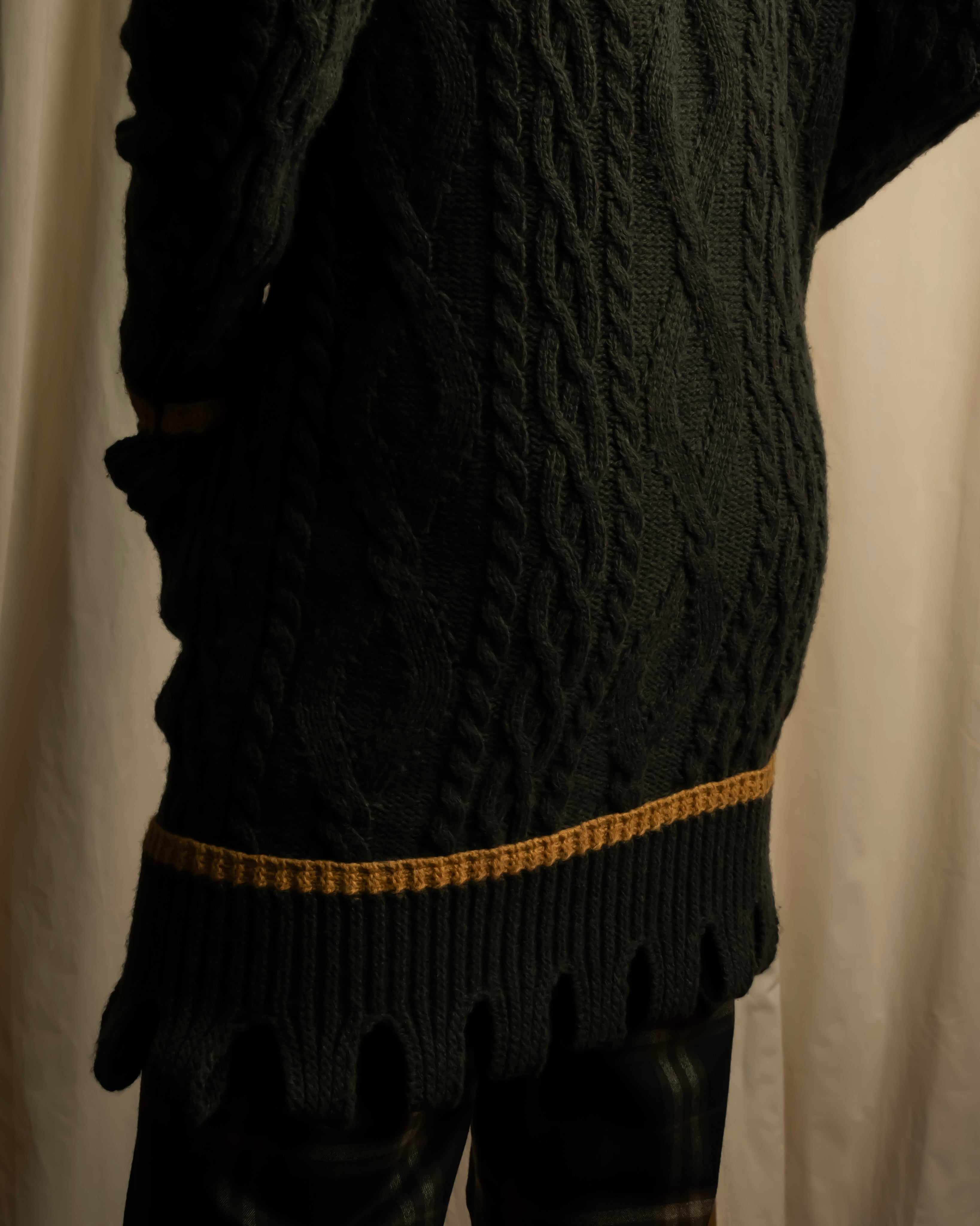 "Vivienne Westwood" Orb logo engraved cable knit cardigan