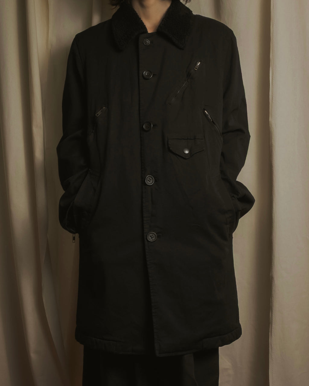 "COMME des GARCONS HOMME"
Utility zip pocket coat