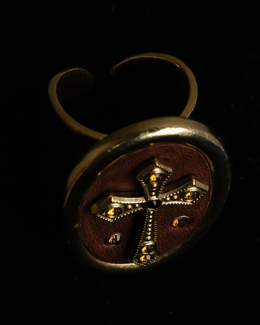 "JEAN PAUL GAULTIER" Cross motif leather panel gold ring