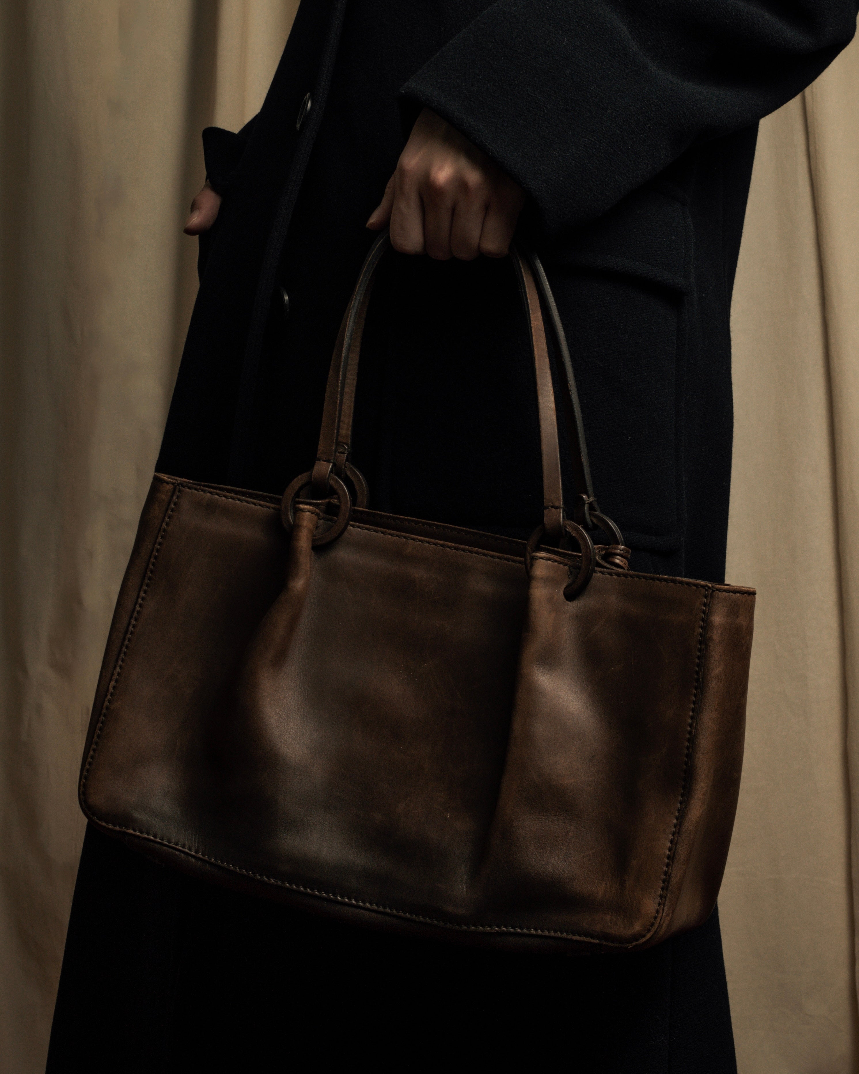 "GUCCI" Horizontally elegant silhouette oiled leather one-shoulder bag