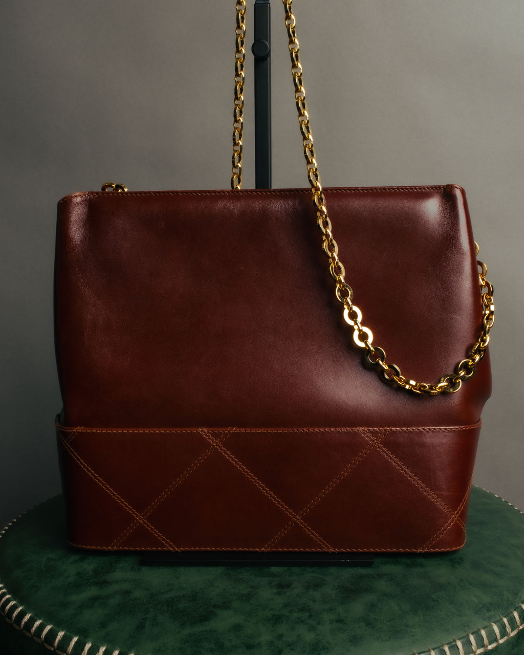 “Salvatore Ferragamo” 80’s-90’s Quilted leather chain shoulder bag