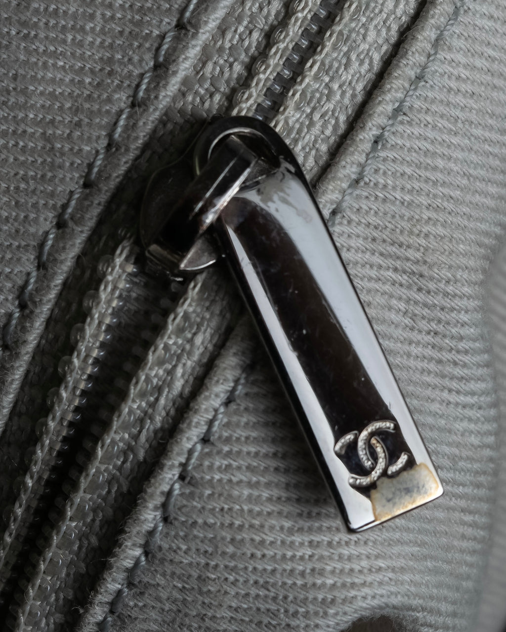 "CHANEL" Karl Lagerfeld design Matelasse chain Black shoulder bag