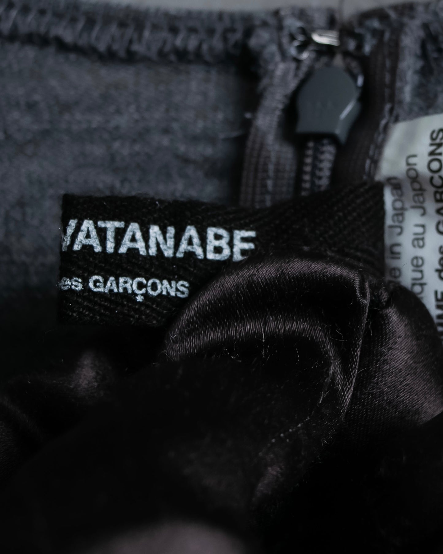 "JUNYA WATANABE COMME des GARCONS" 2008AW Collection Pieces Connected arms design knit