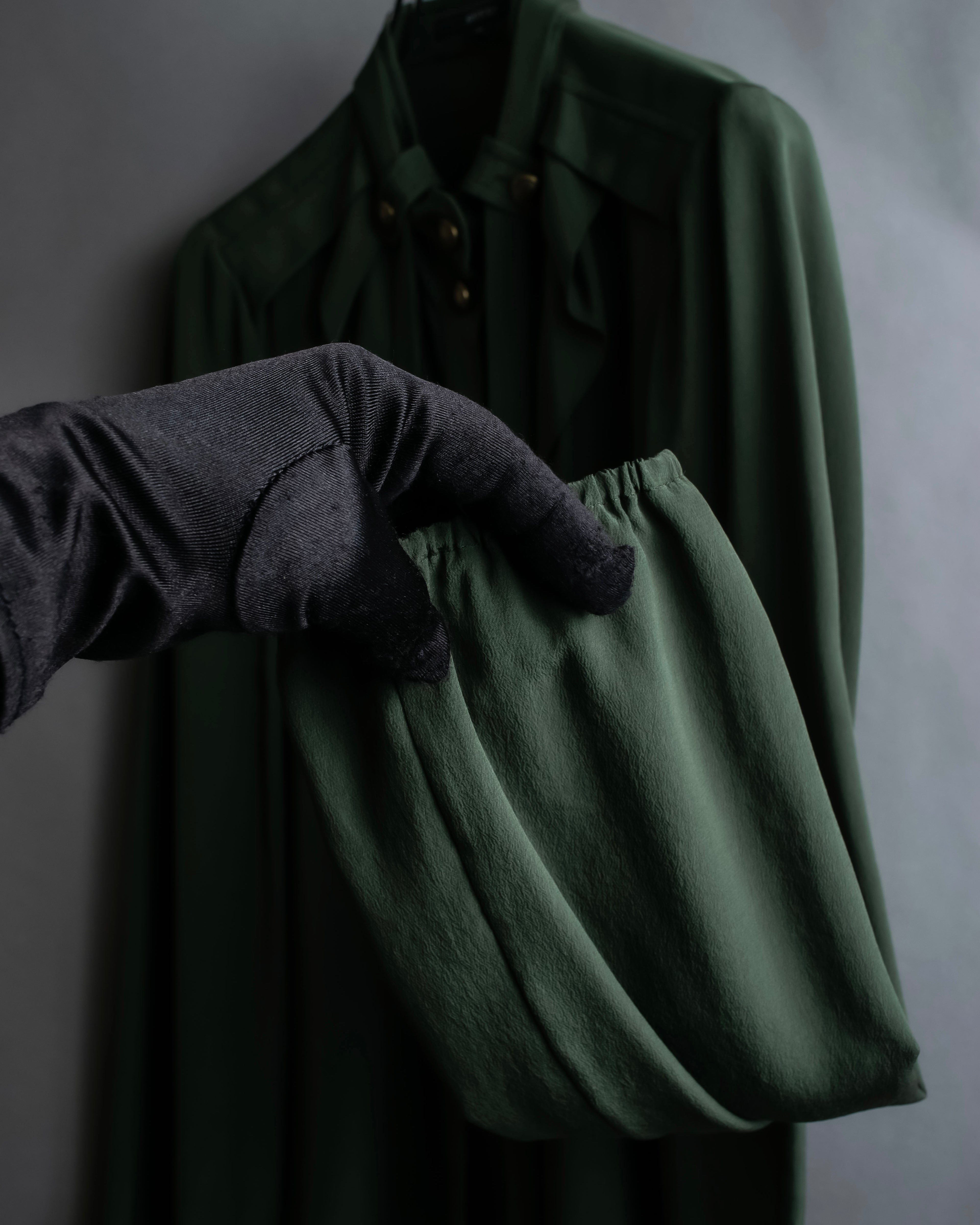 "GUCCI" Tab design bowtie blouse