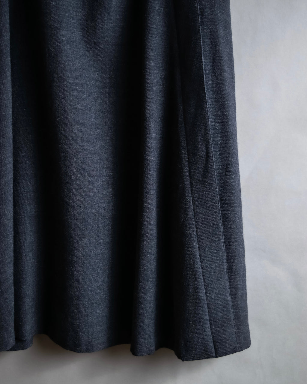 "Christian Dior" Front button design flare wool skirt