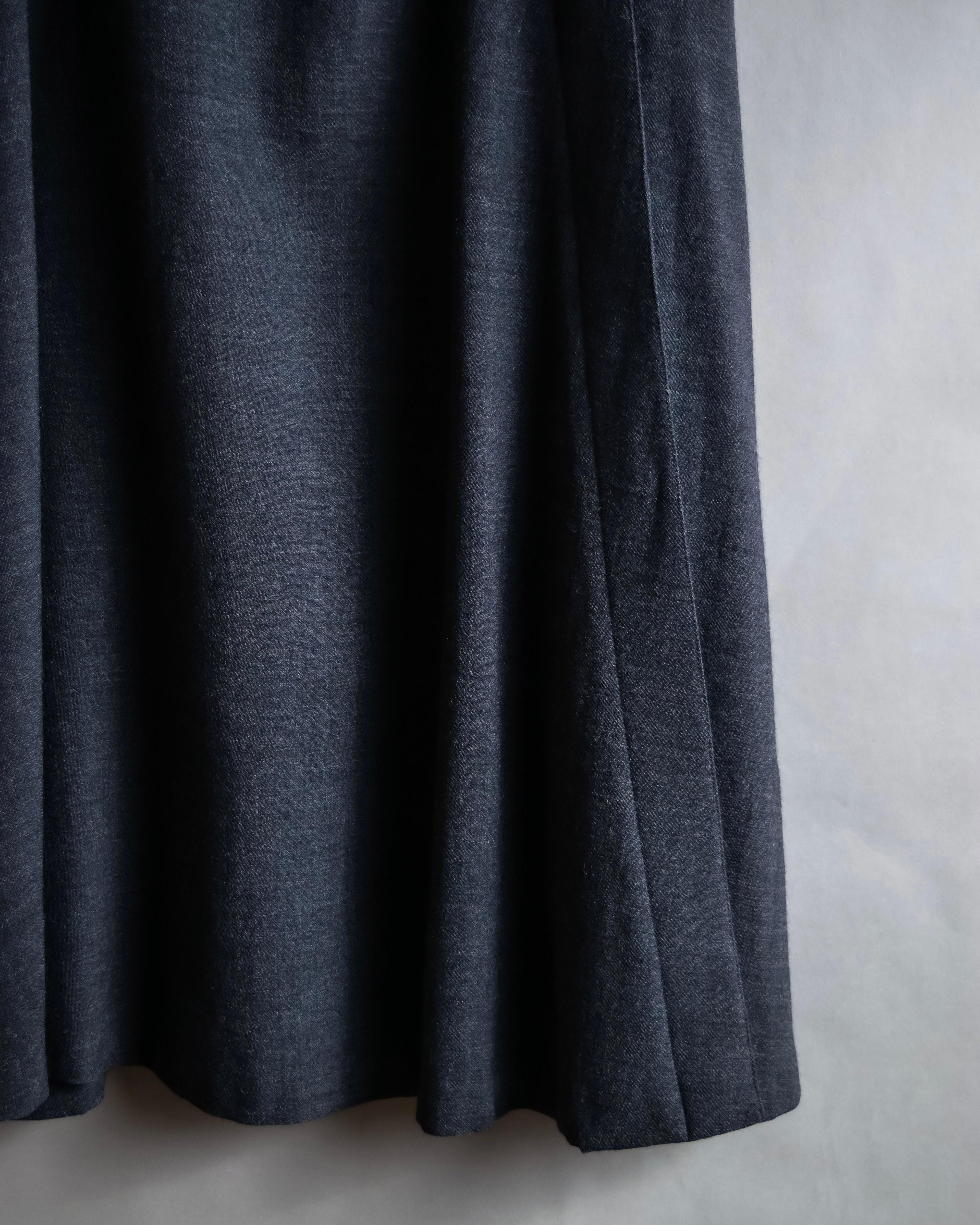 "Christian Dior" Front button design flare wool skirt