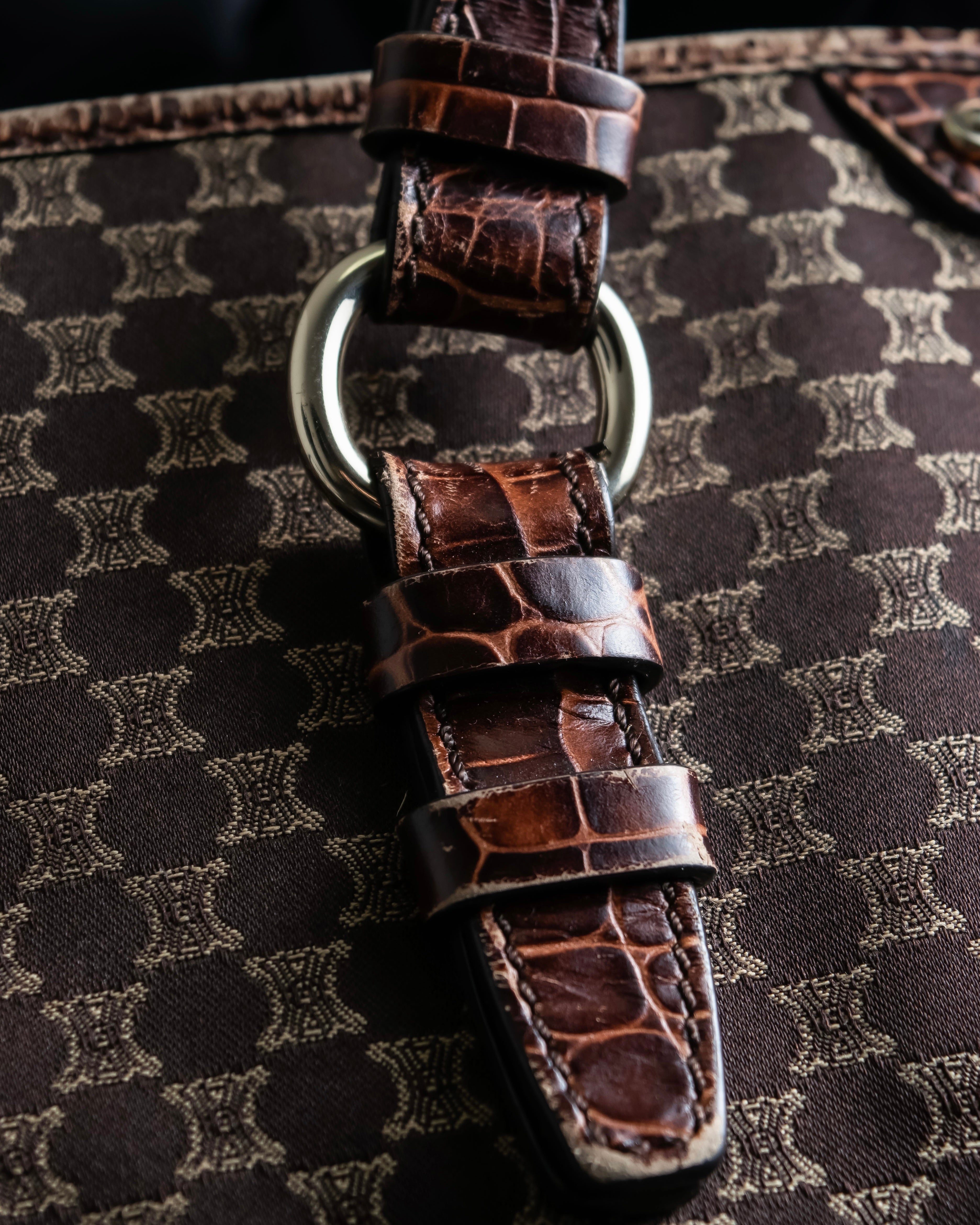 "CELINE" Macadam pattern crocodile switching one handle bag