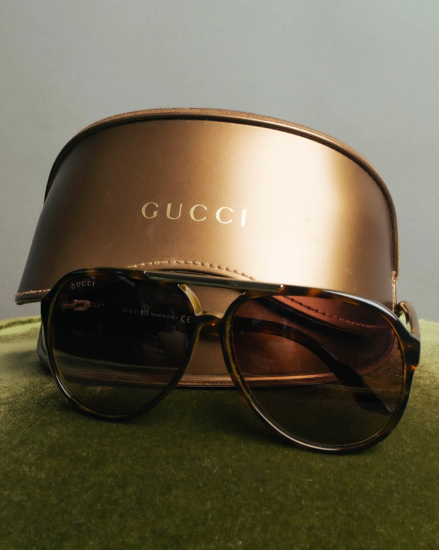 "GUCCI" 00's-10's Iconic aviator sunglasses