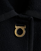 "Salvatore Ferragamo" 90's-00's Gancini motif design box silhouette jacket