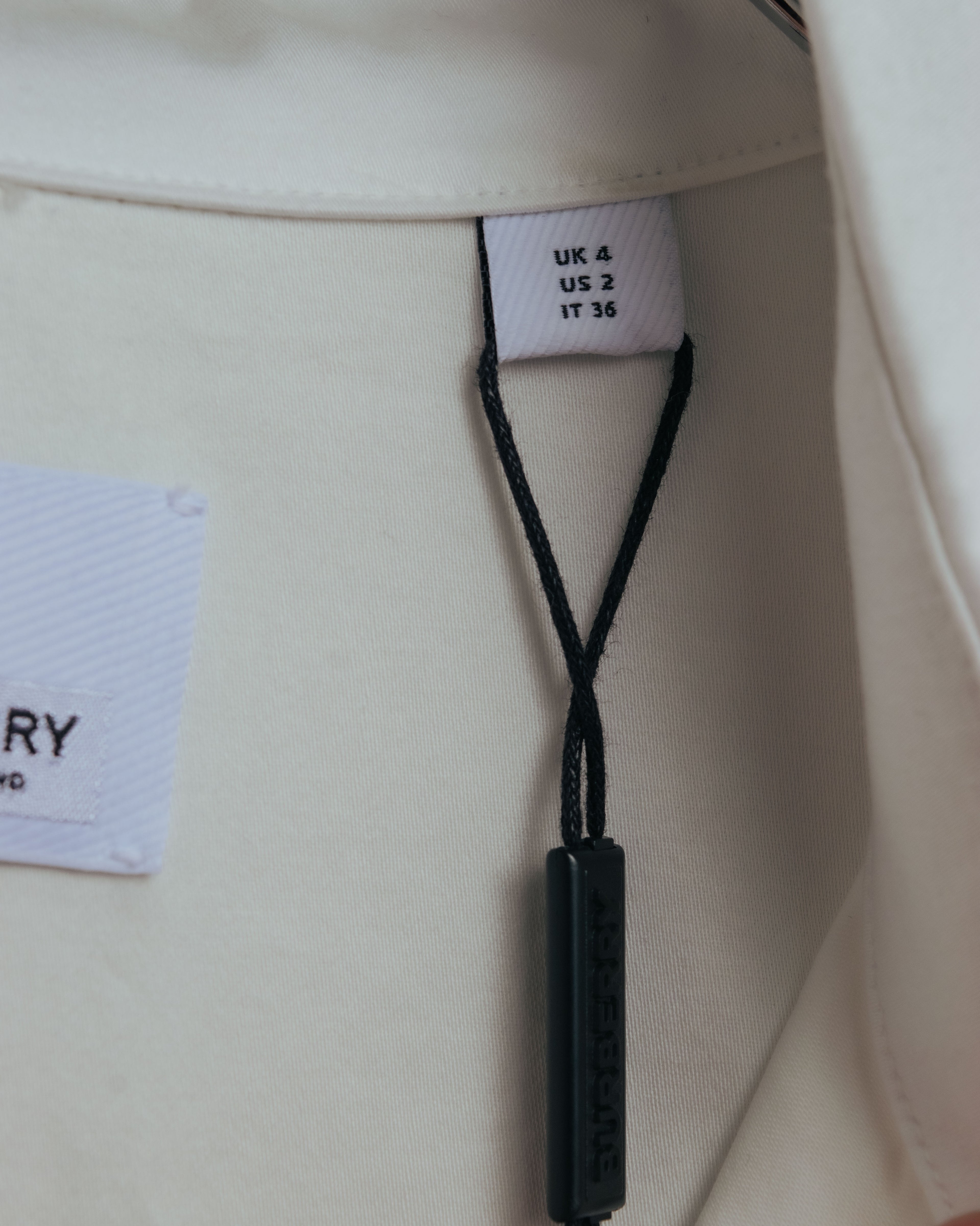 “BURBERRY” 2018-2022 Cutwork embroidered cotton shirt