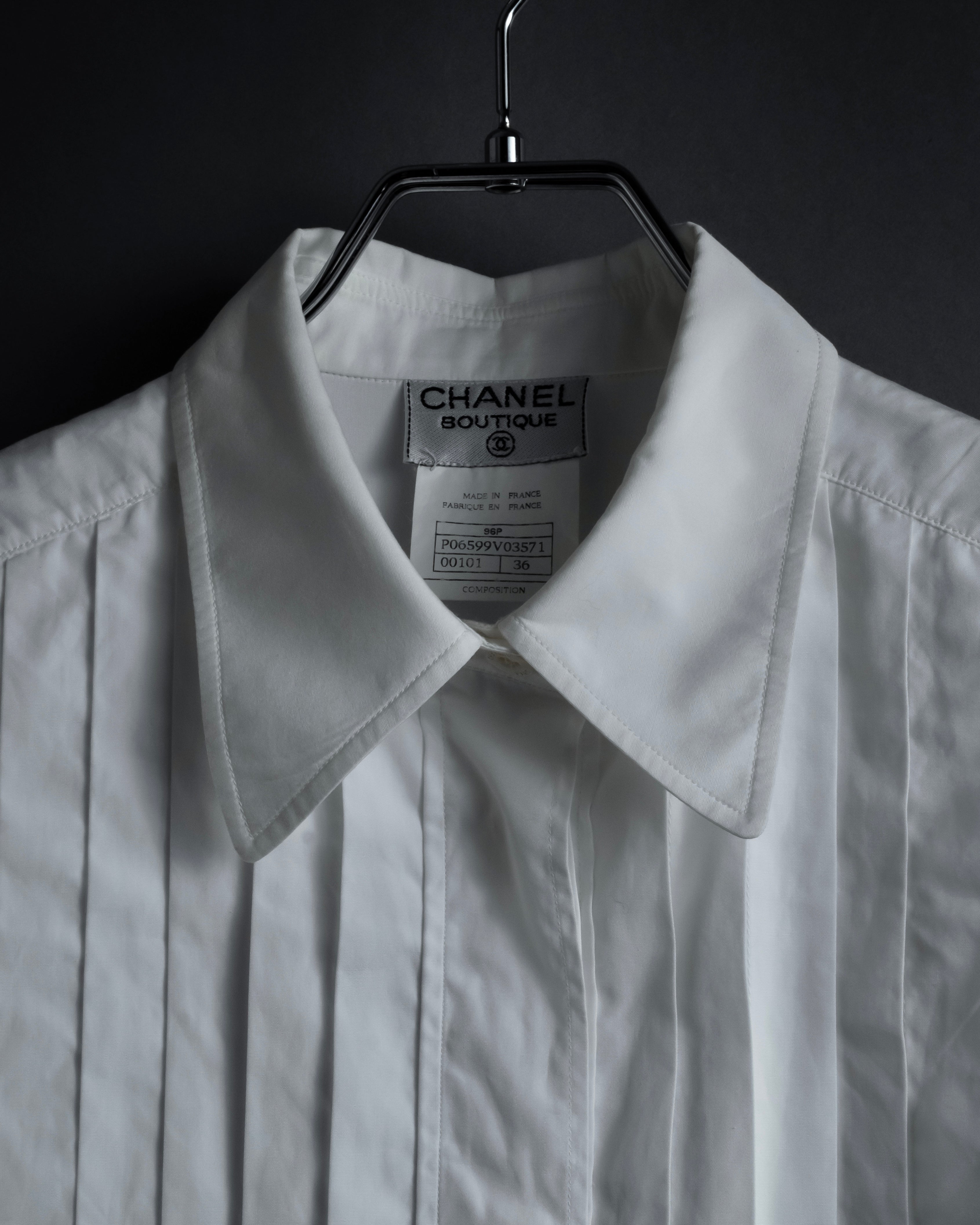 "CHANEL" 96's Spring collection tuck pleats shirt
