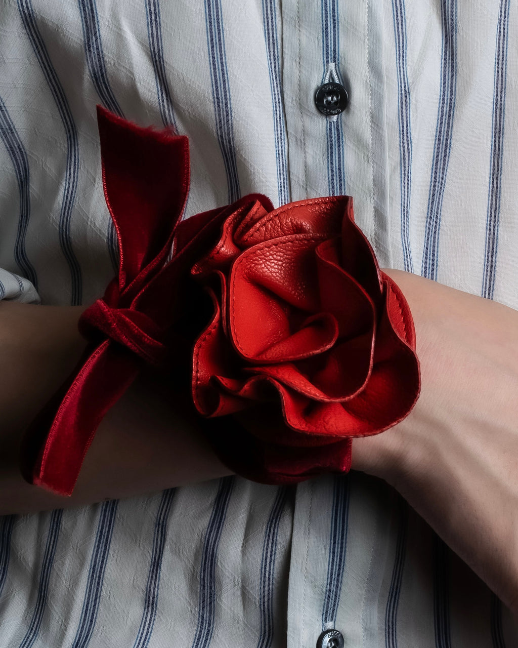 "YVES SAINT LAURENT" Rose motif leather choker＆ribbon accessories