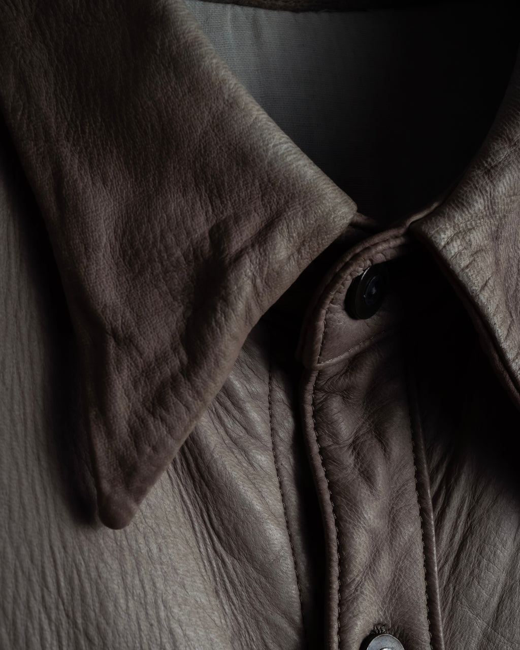 "ISAMU KATAYAMA" Dart-shaped deer leather shirt jacket