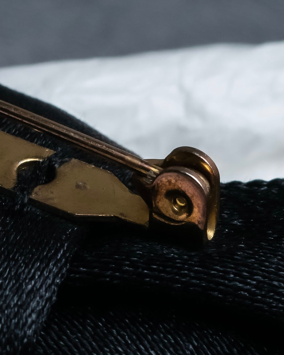 "CHANEL" 2001 Cruise Collection ribbon brooch