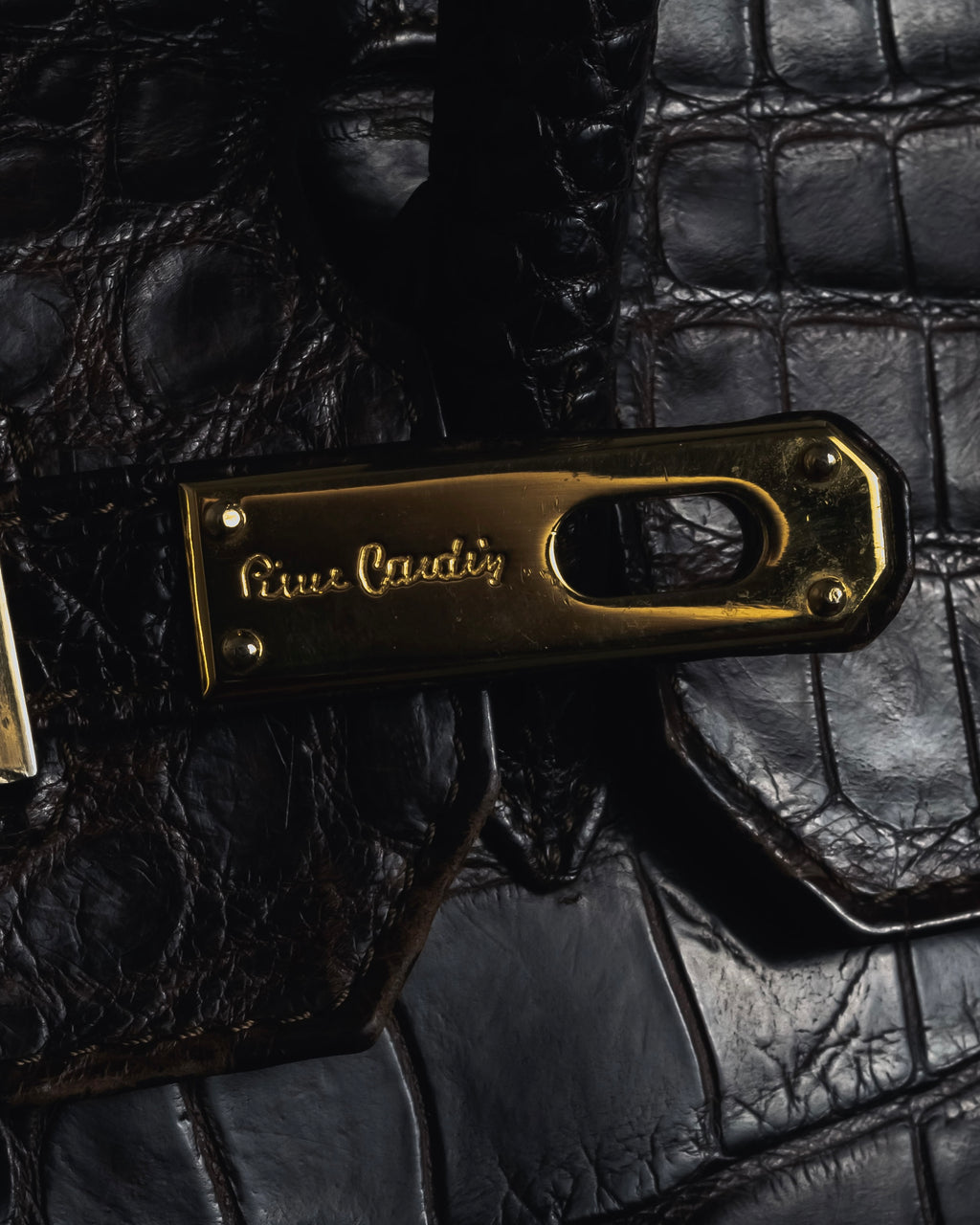 -SPECIAL- "Pierre Cardin"
90’s real crocodile leather top handle bag