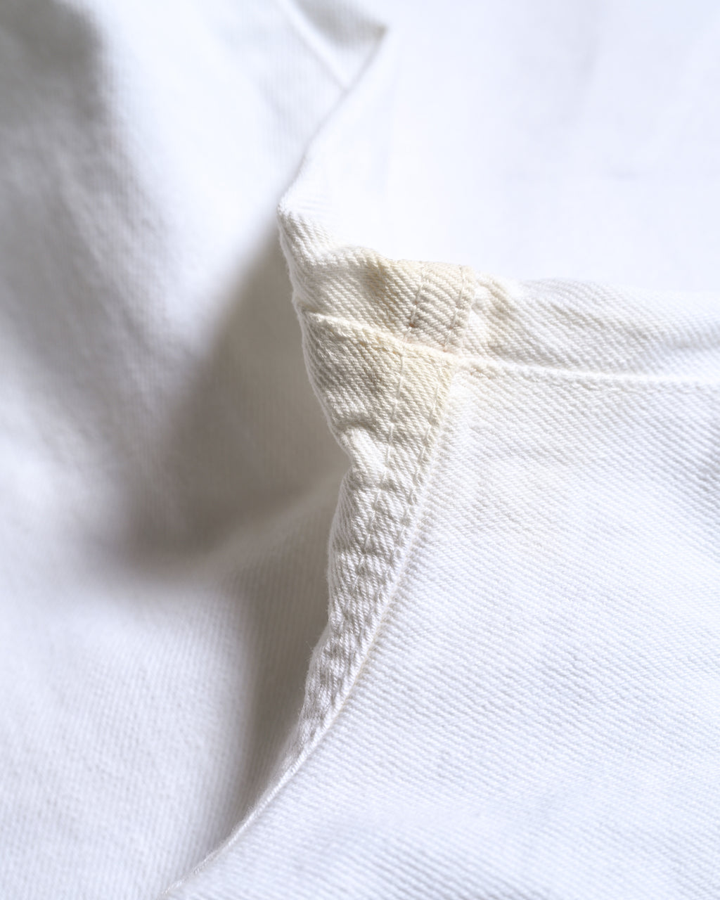 CELINE/ Triomphe Waist Designed Denim Shorts White