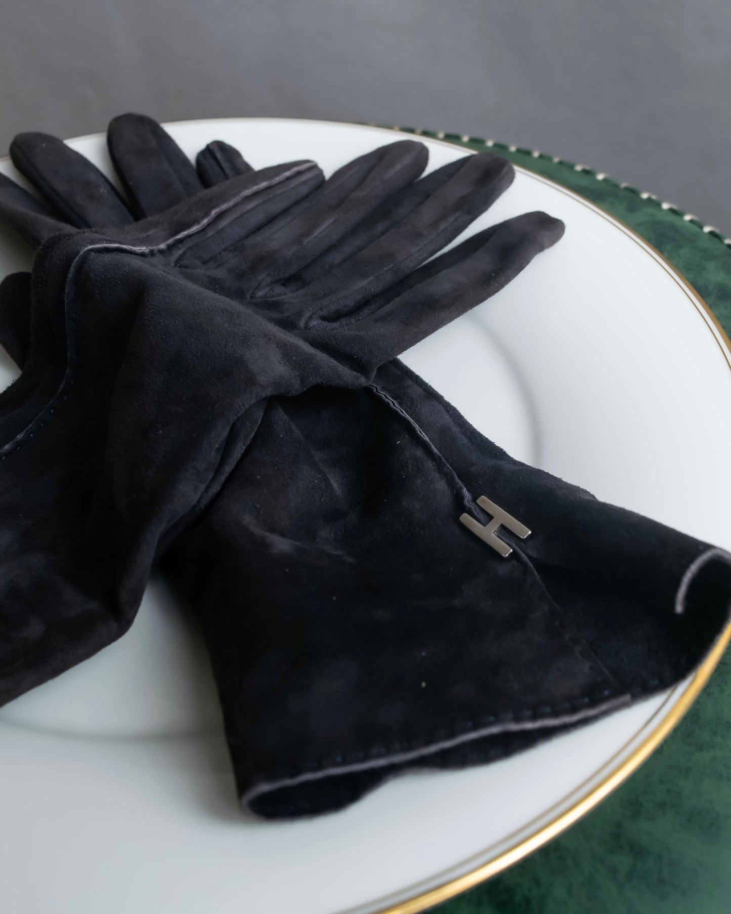 "HERMES" H motif design suede leather gloves