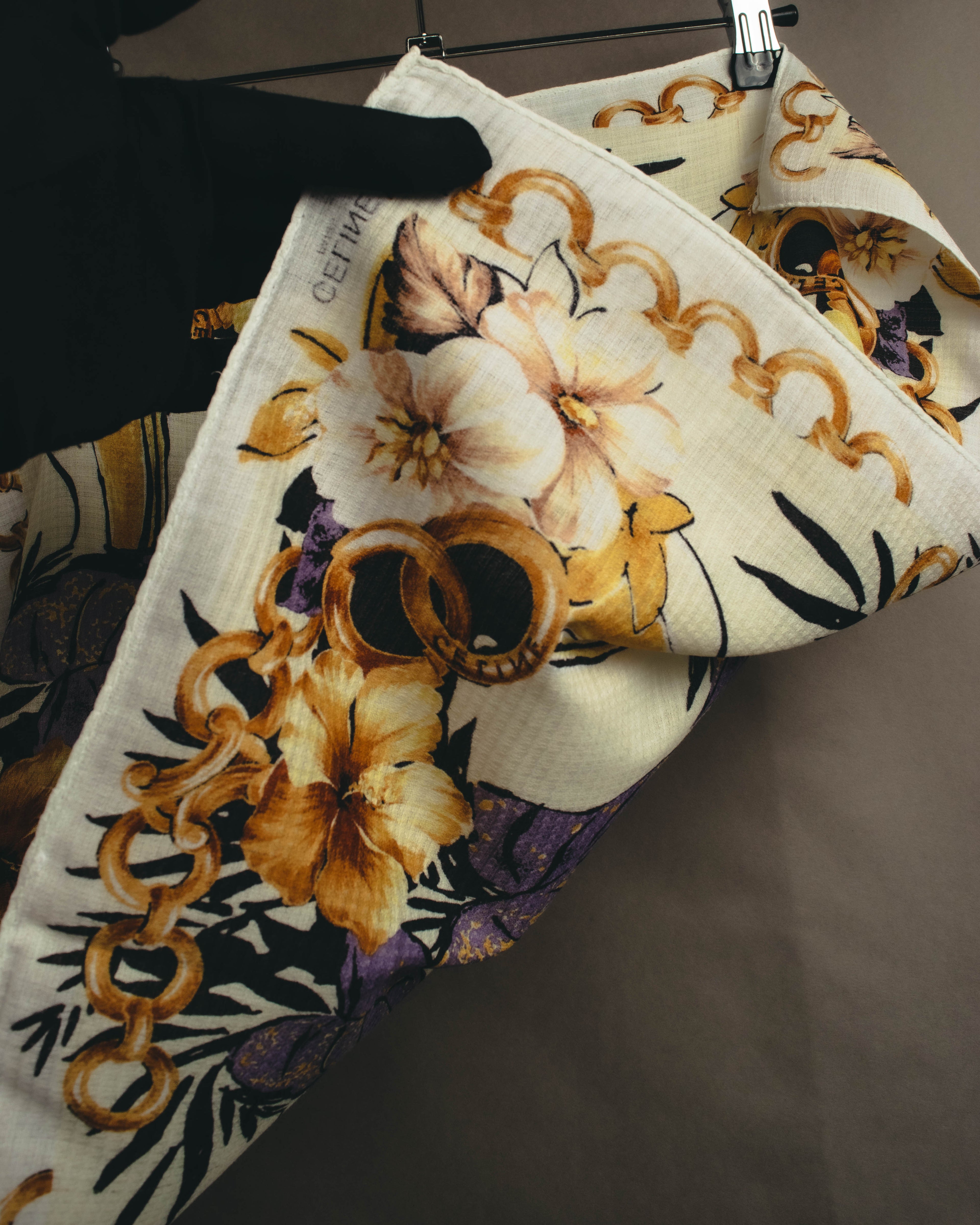 "CELINE" 90's-00's Floral printed cotton scarf