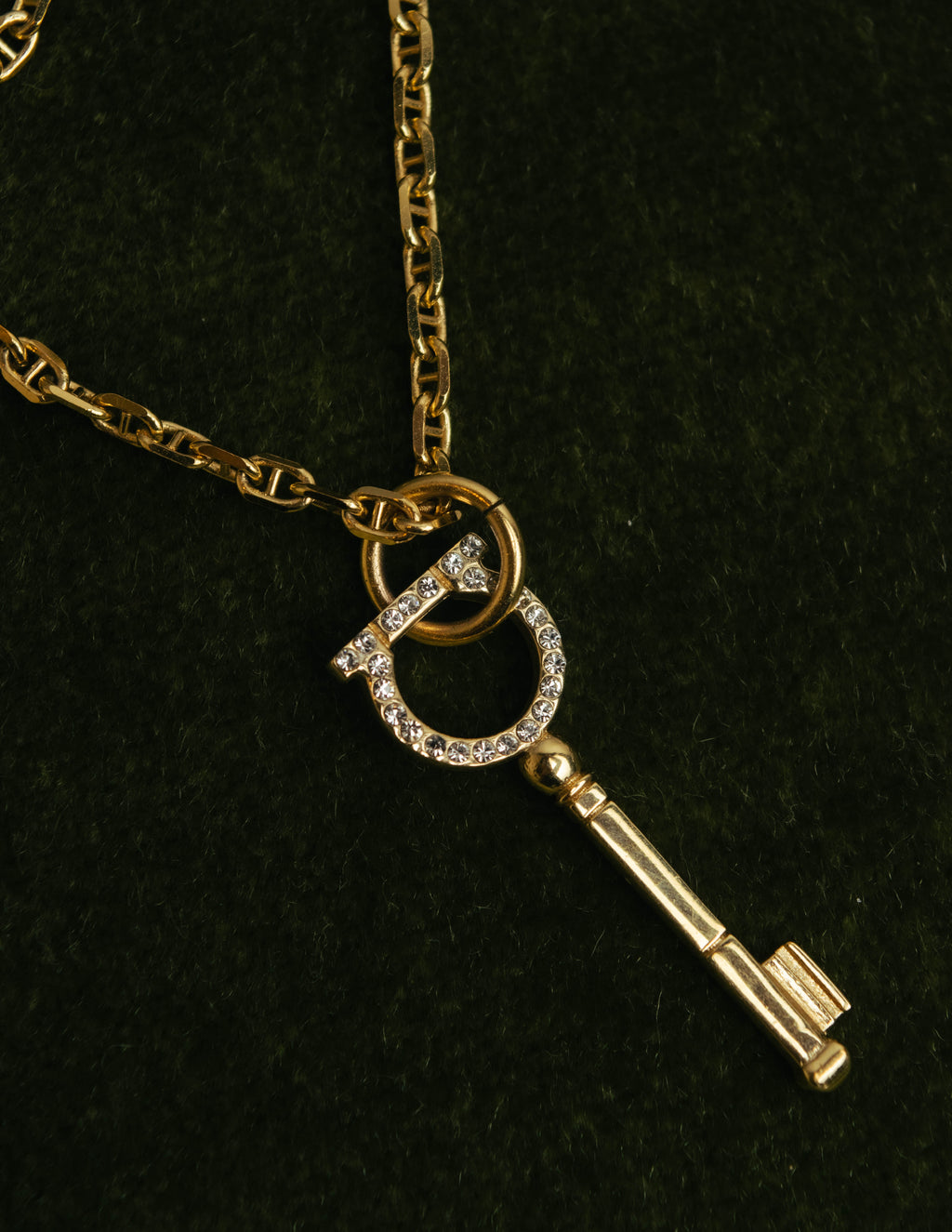 "Salvatore Ferragamo" 00's-20's Gancini key pendant necklace
