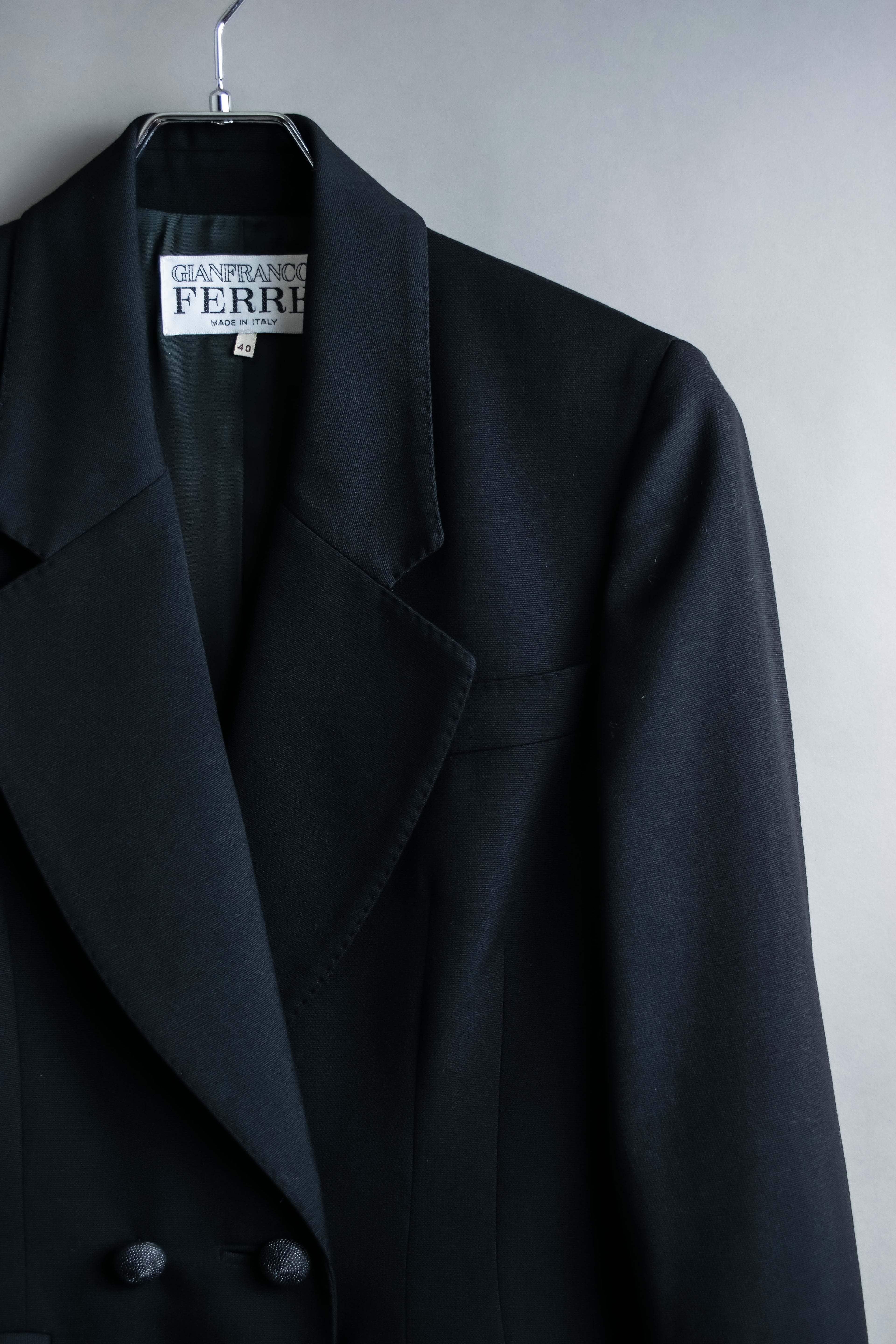 “GIANFRANCO FERRE” Beautifully shaped double tailored jacket