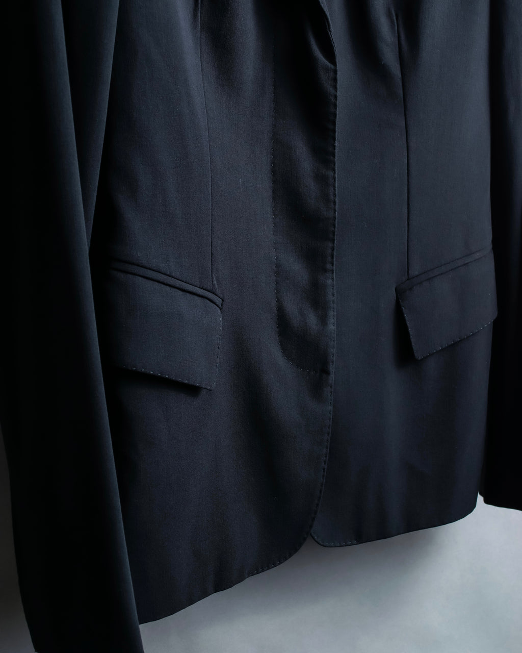 "GUCCI" black oversized mode style set up