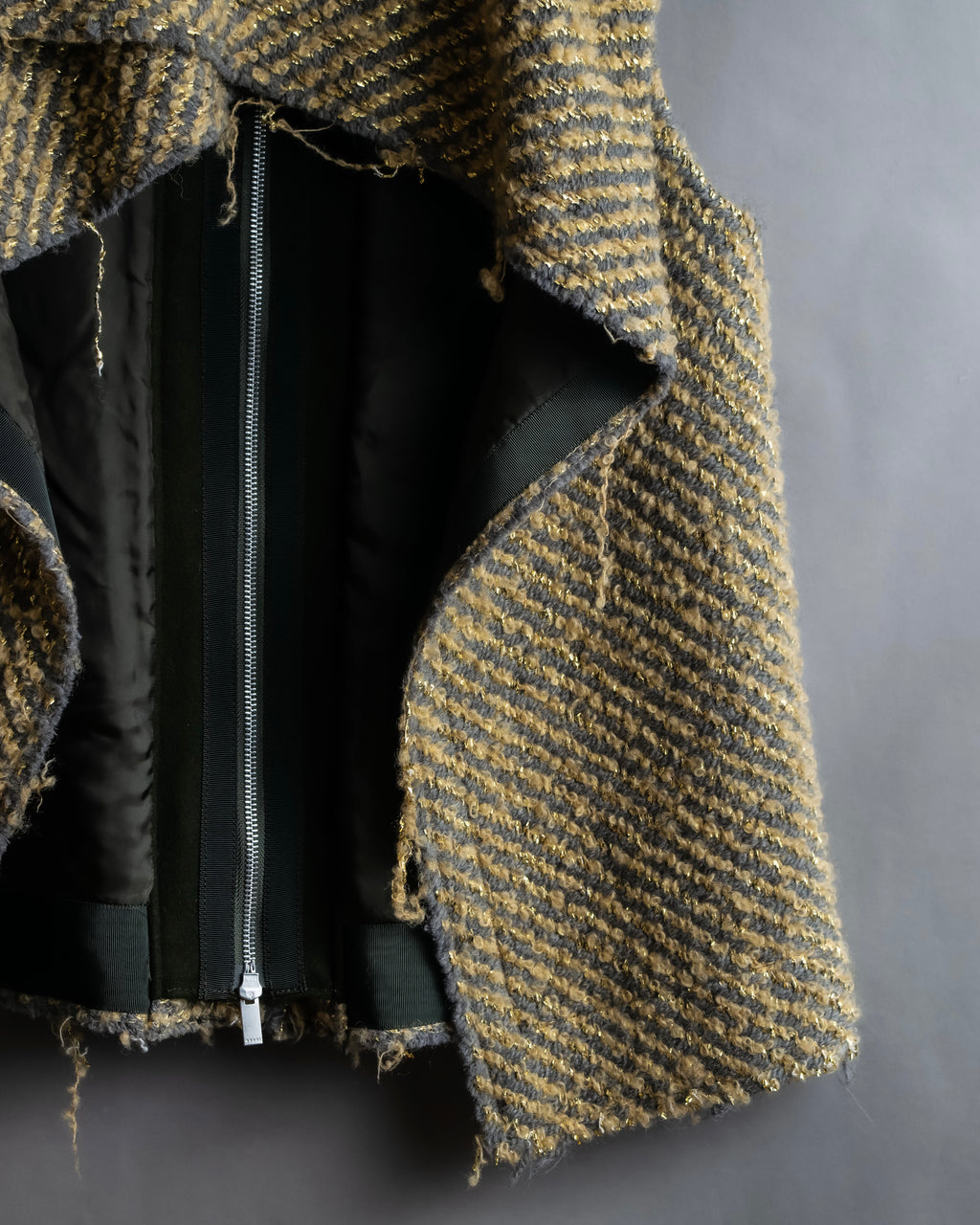 "sacai" Asymmetrical design double zipper tweed vest