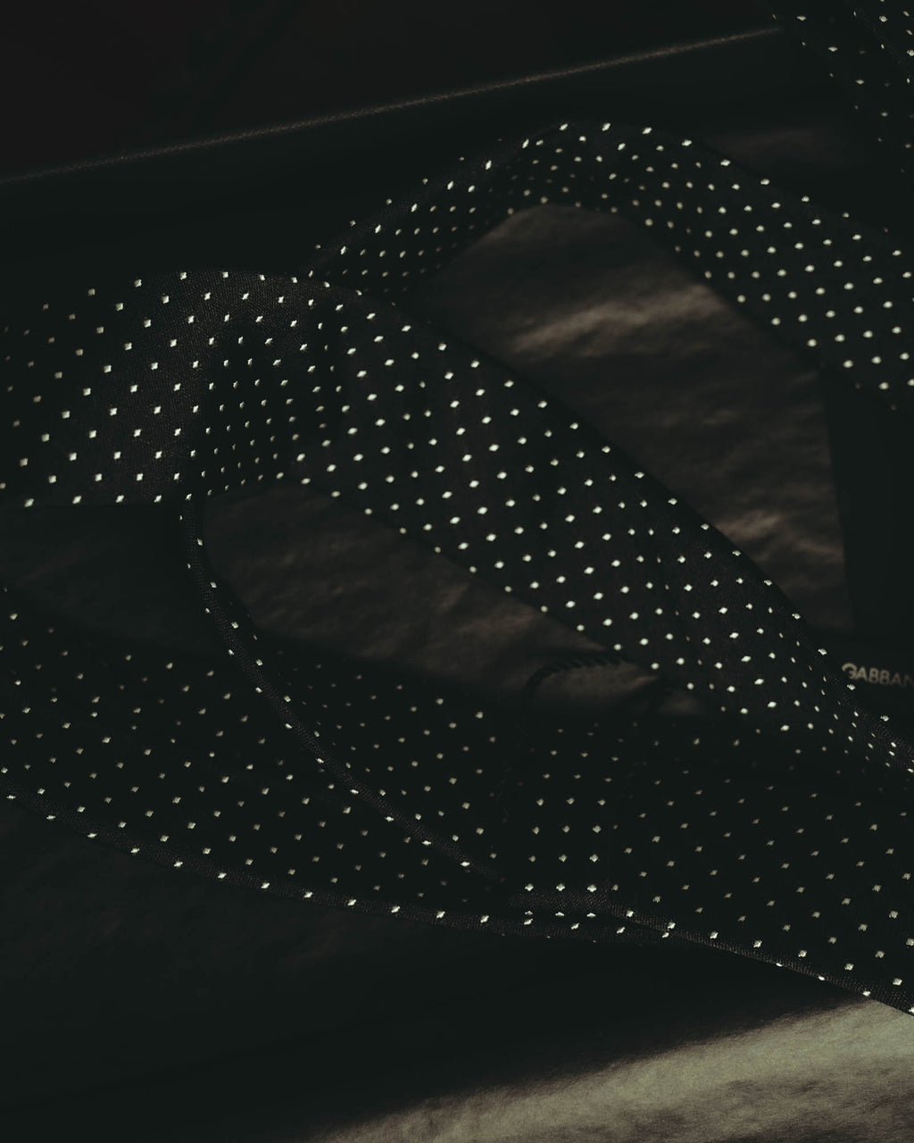 "Dolce & Gabbana" 10's-20's Slim polka dot silk necktie