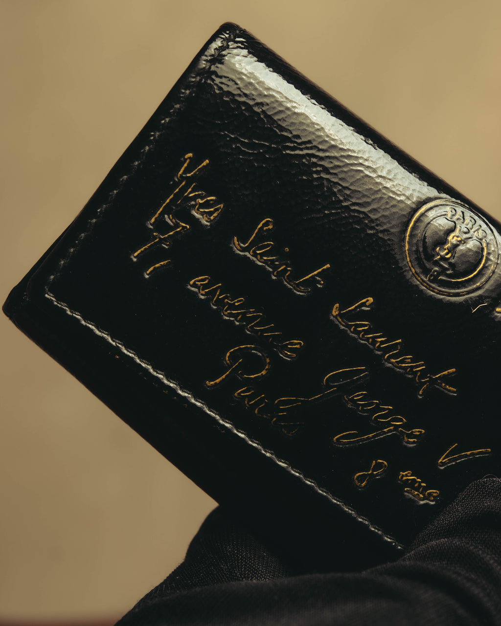 “Yves Saint Laurent” 00’s-10’s Y-Mail patent leather key case