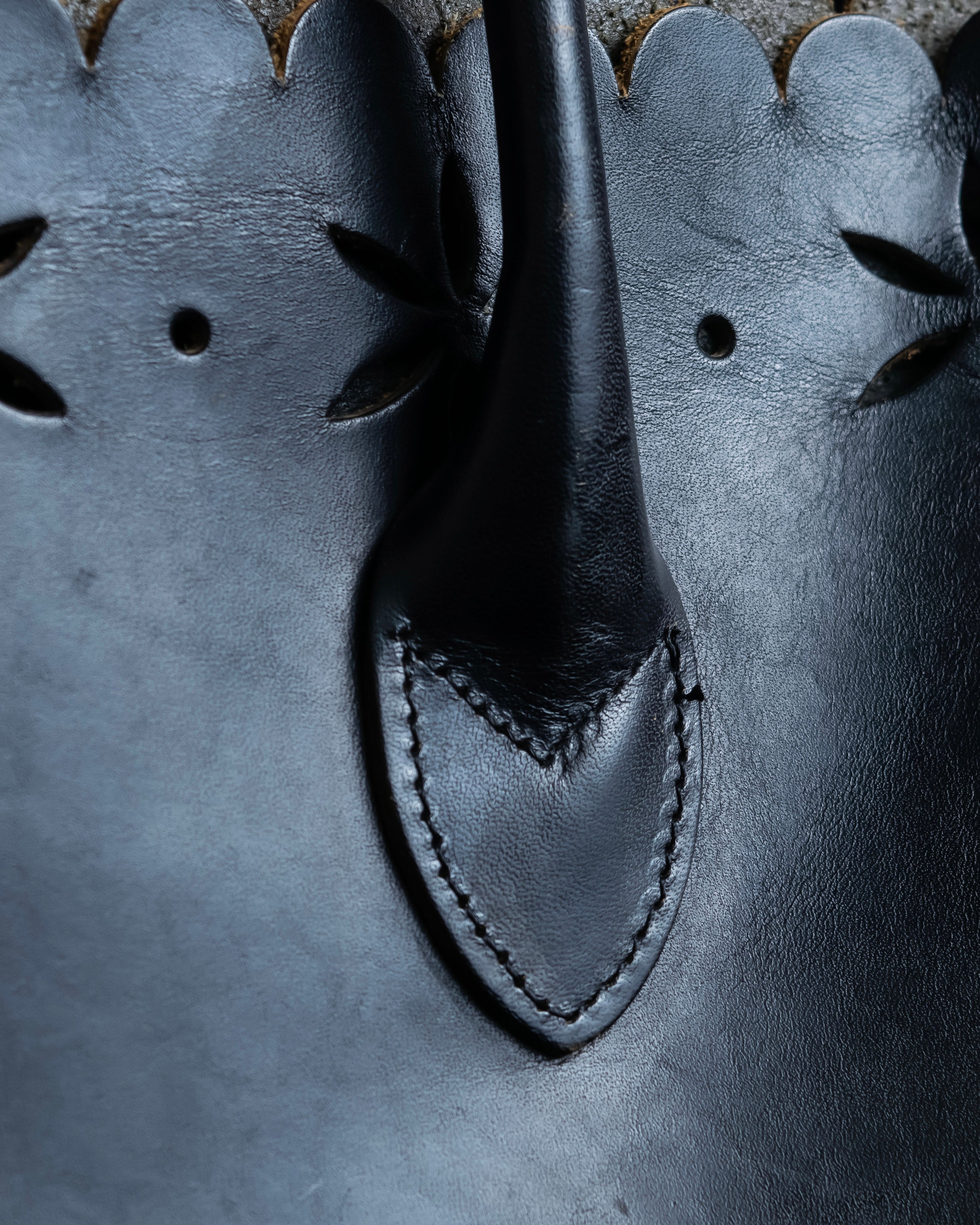 "tricot COMME des GARCONS" Floral pattern punching design tote bag