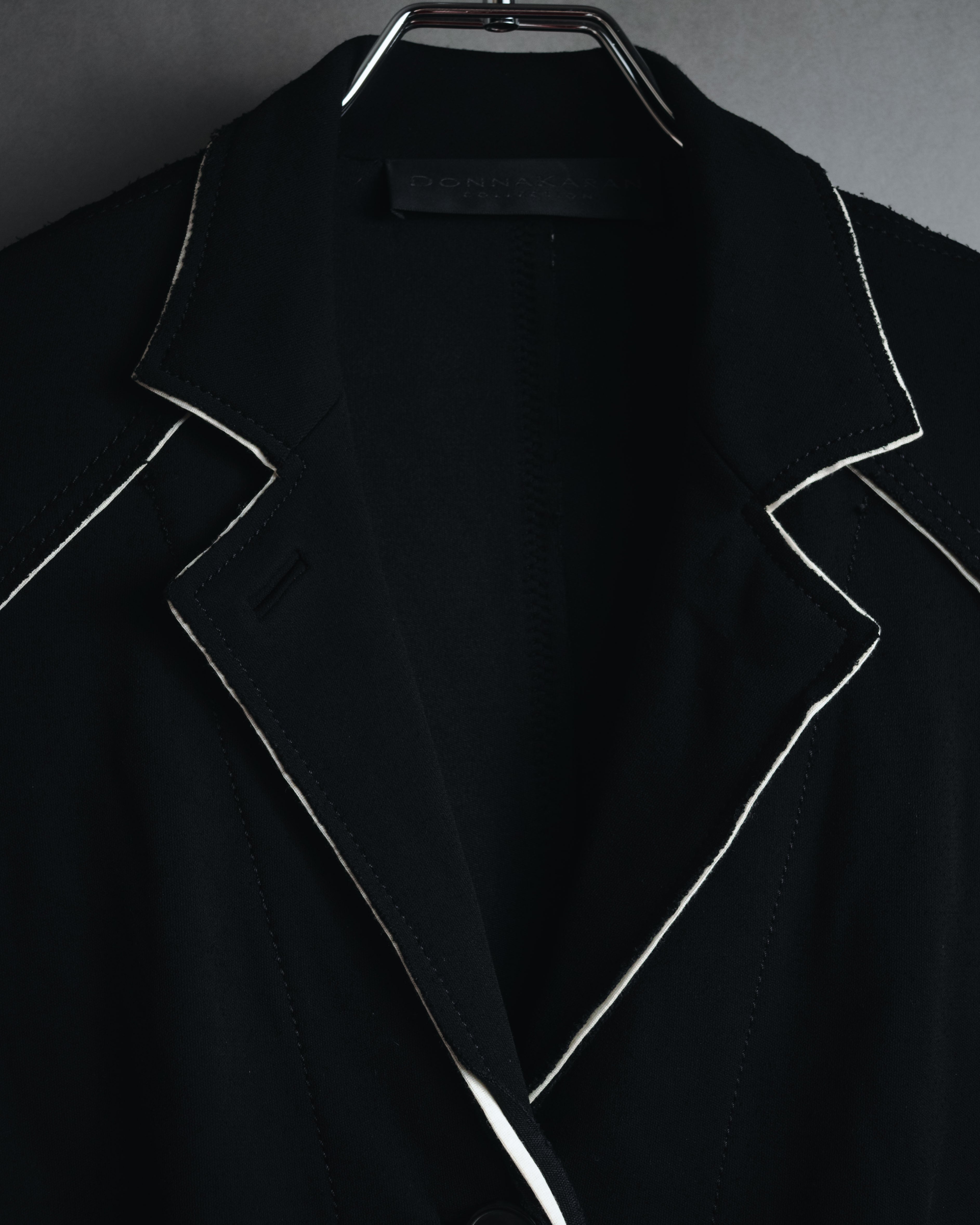 "Donna Karan" Contrast piped tailored jacket