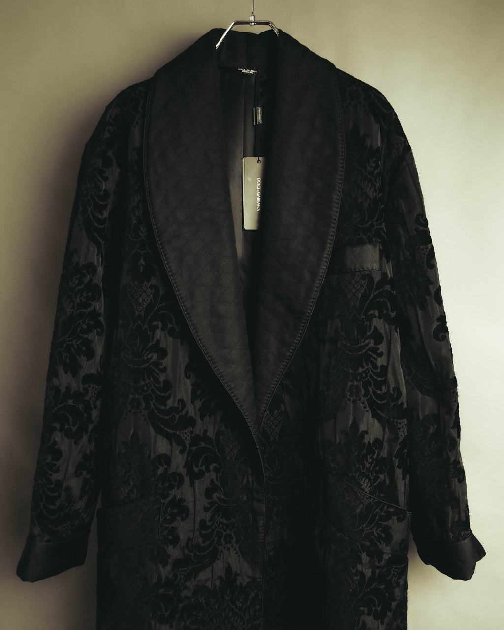 “DOLCE&GABBANA” Late 2010’s-early 2020’s Baroque jacquard belted robe coat