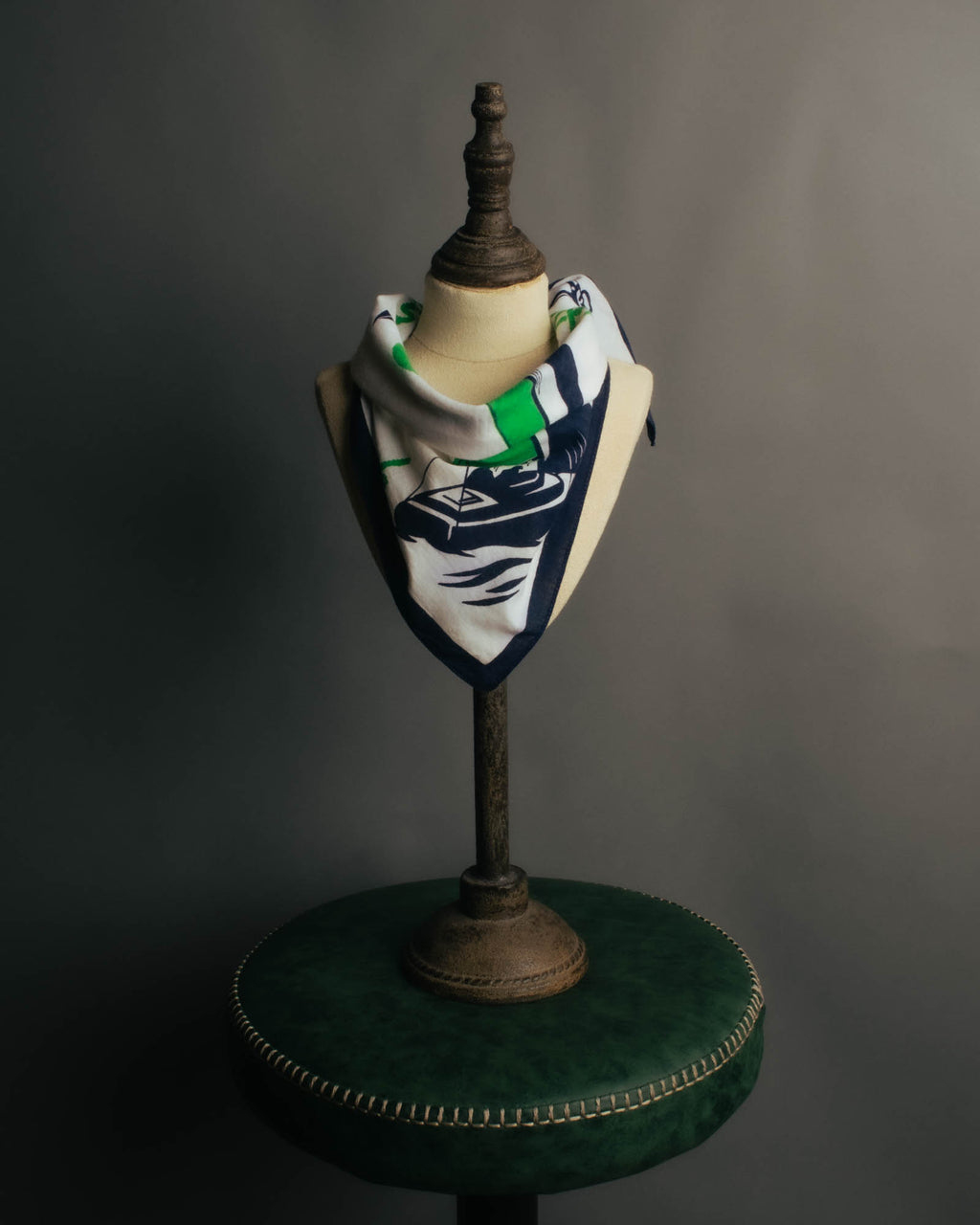 "Vintage" Souvenir de bretagne marine scarf