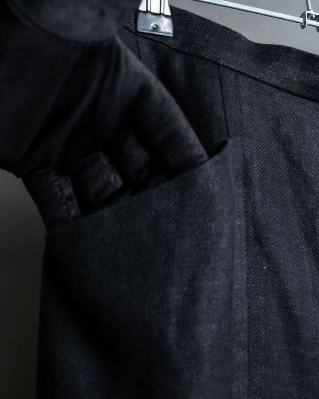 "CHANEL" Back button design flared maxi skirt