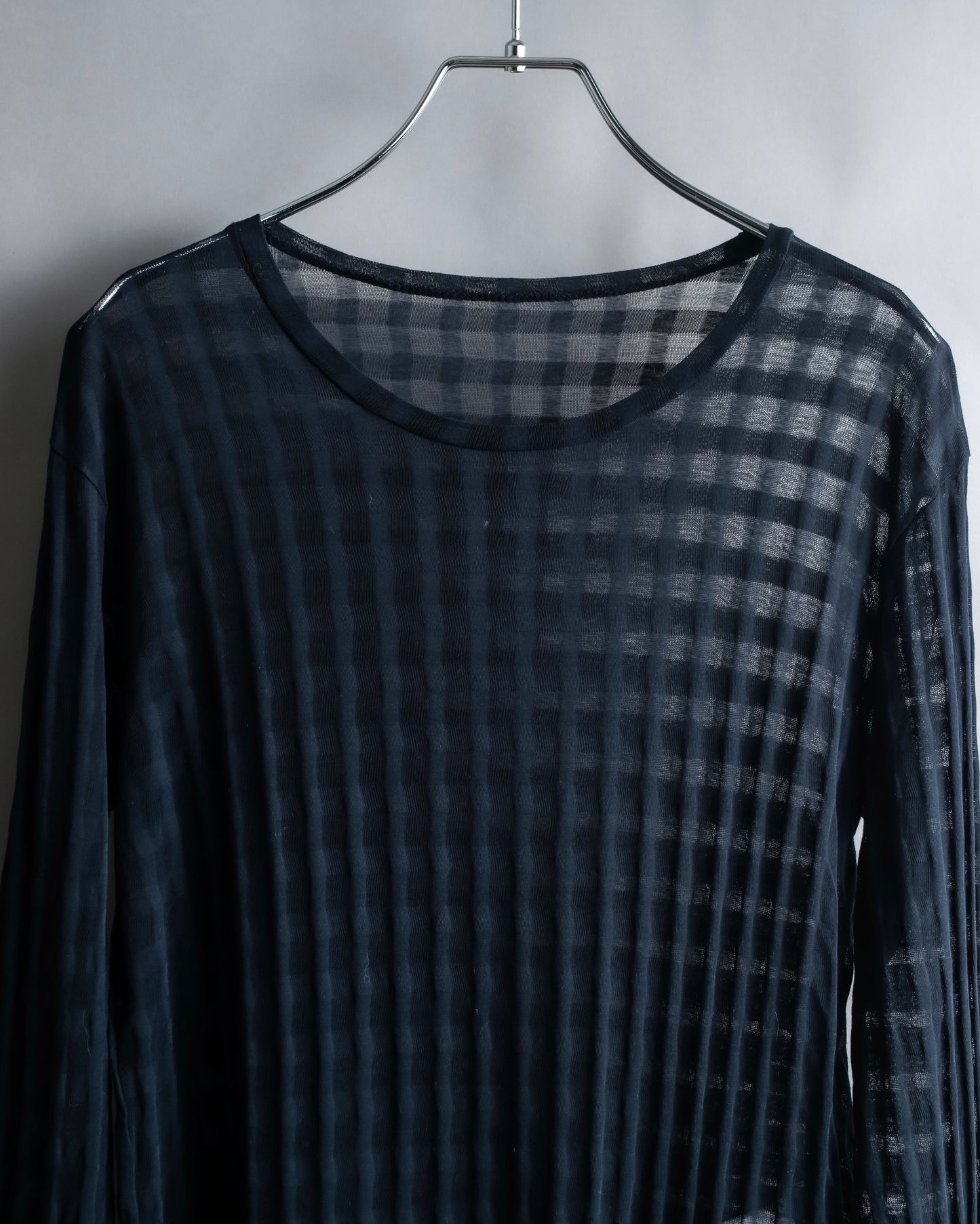 "ISSEY MIYAKE" Checkered see through pullover