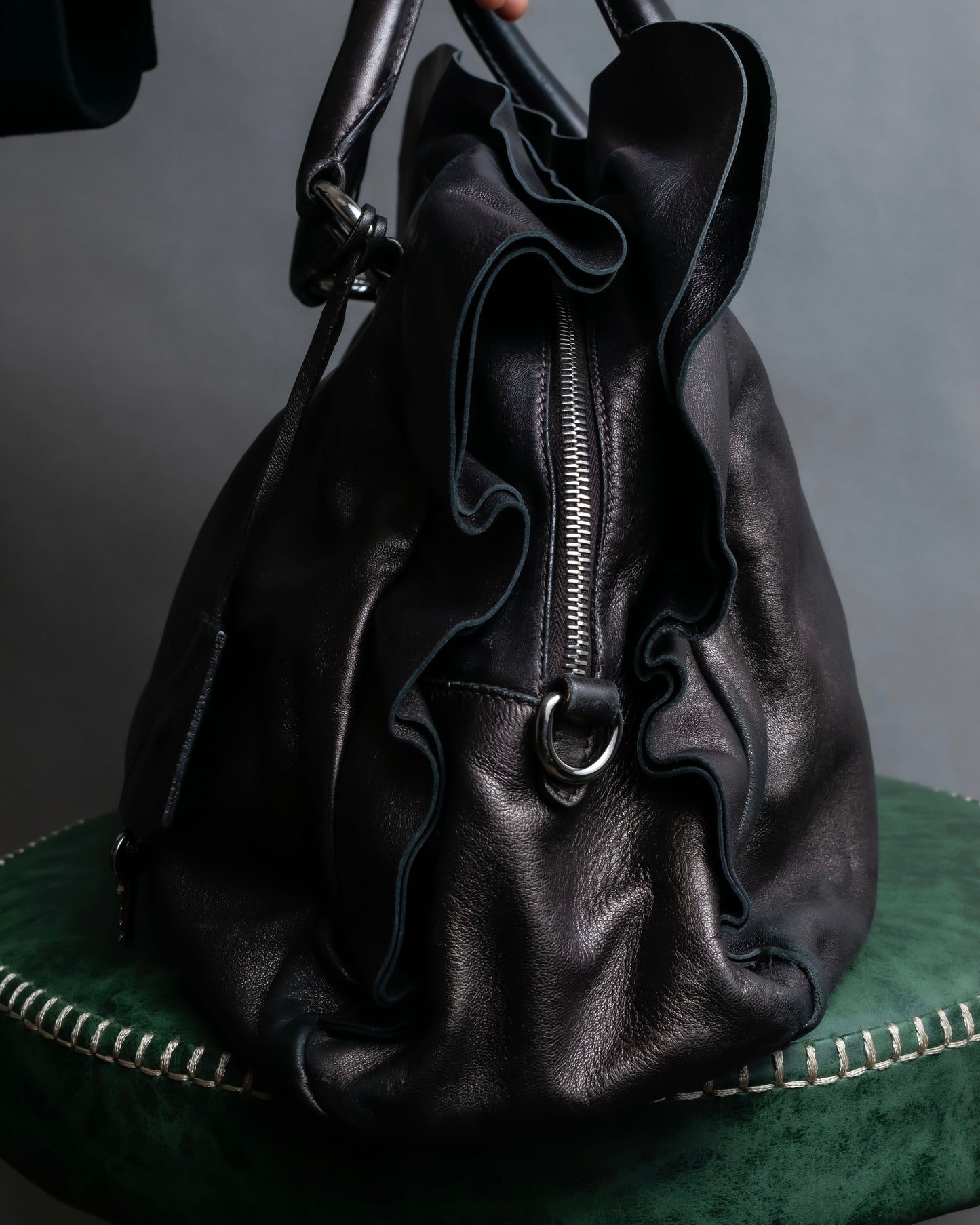 "PRADA" Frill docking one handle leather bag