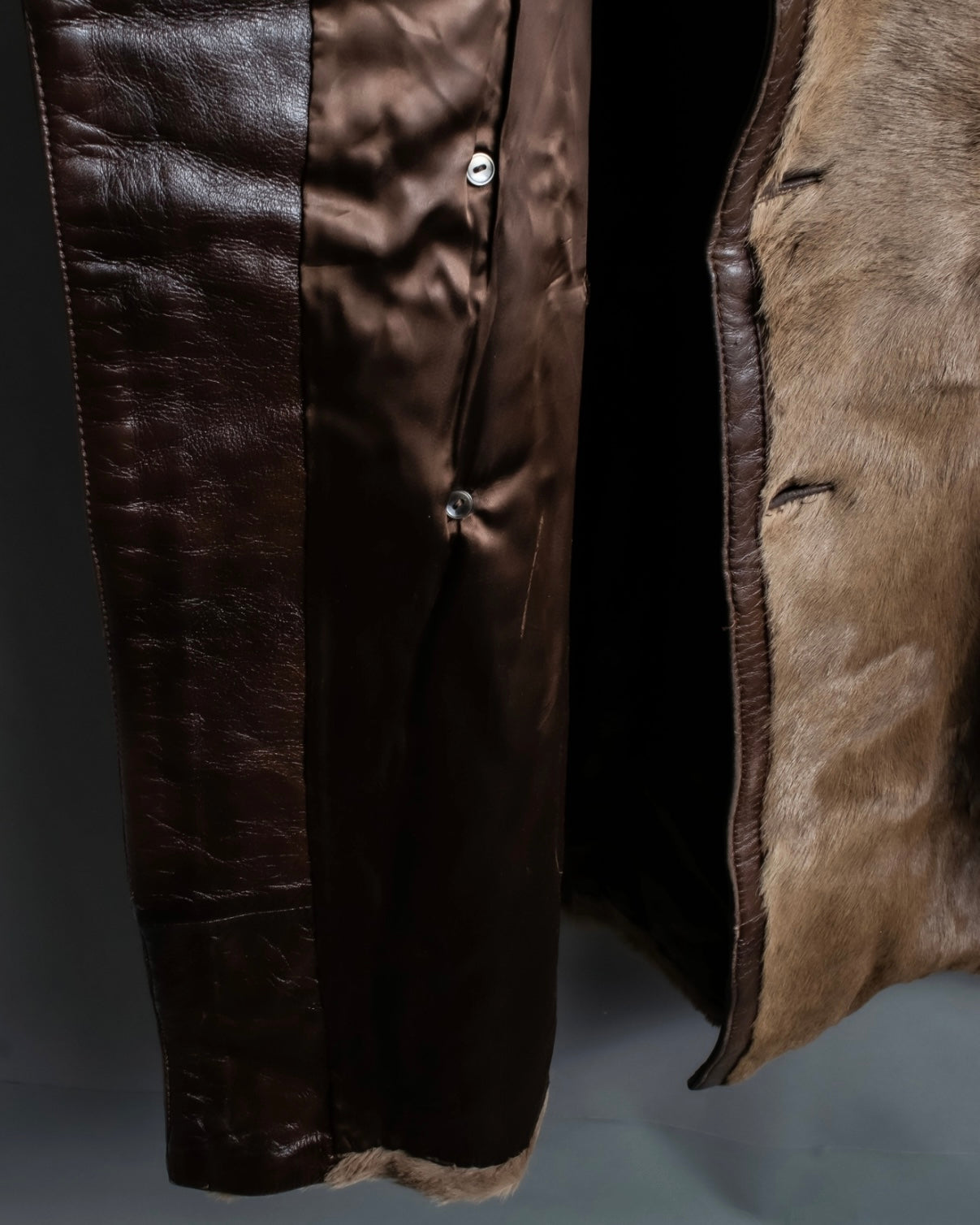 Special oversized vintage double-breasted fur coat