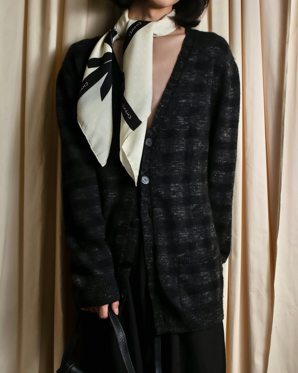 "CHANEL" Sample product hairy material light unevenness cardigan
