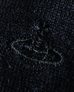 "Vivienne Westwood RED LABEL"
Orb embroidery high neck short length knit