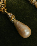 "Yves Saint Laurent" 80's-90's Pearl clip on drop earrings