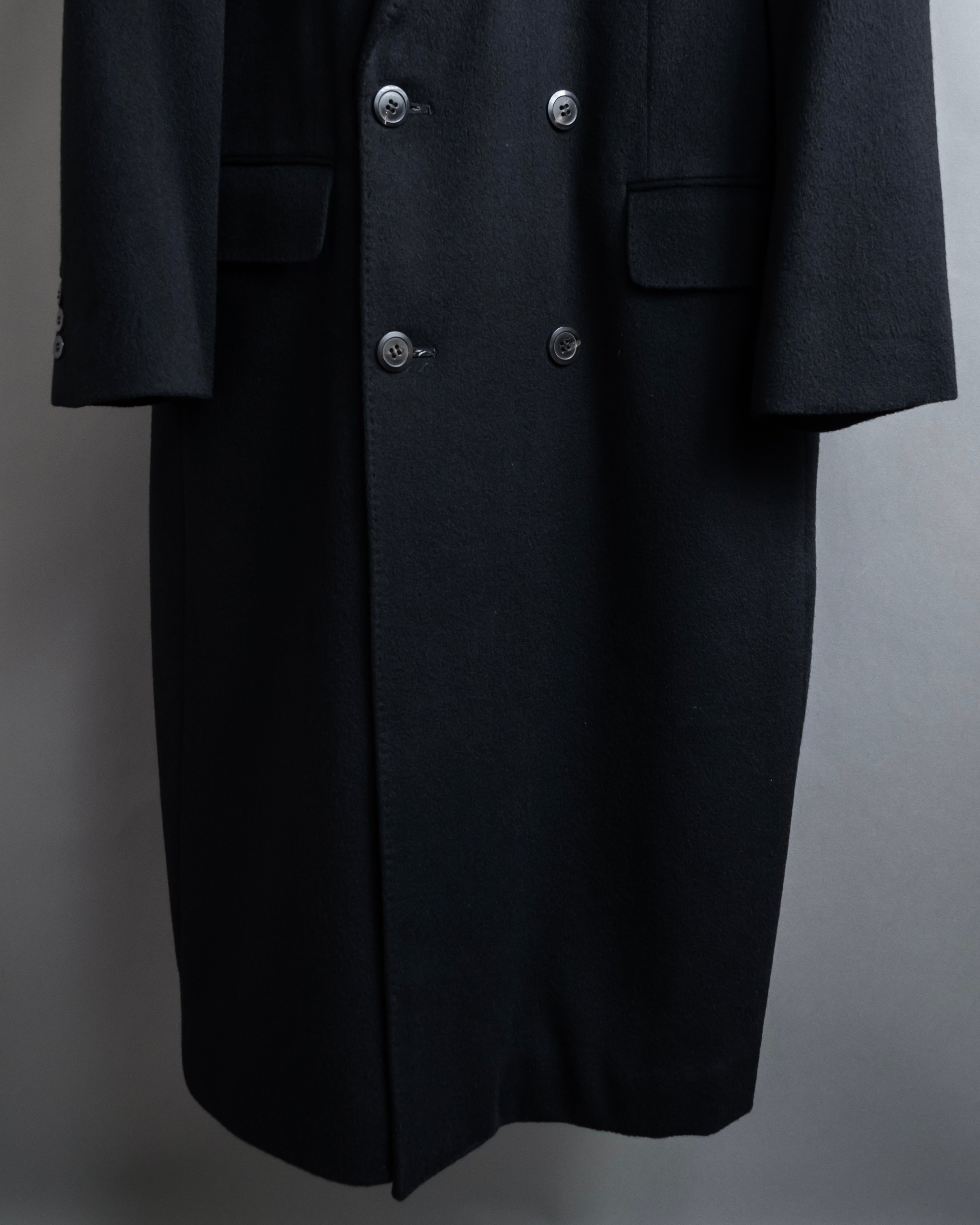 "CHRISTIAN DIOR MONSIEUR" 
Oversized double-breasted chester coat