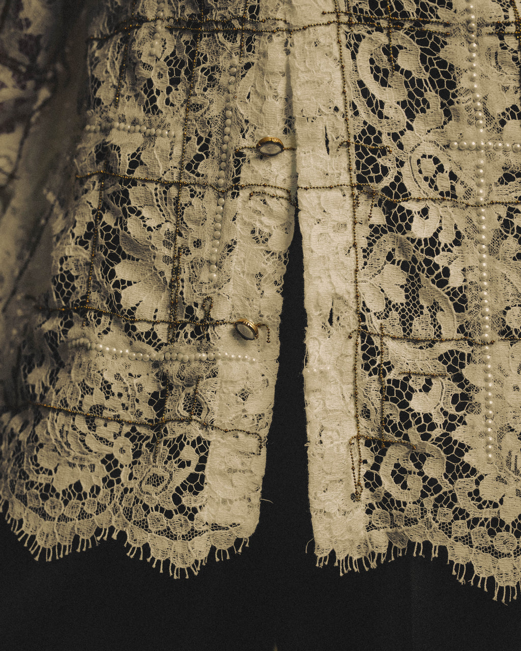 -SPECIAL- "CHANEL" 10's-20's Embellished floral lace and pearl check oversized shirt