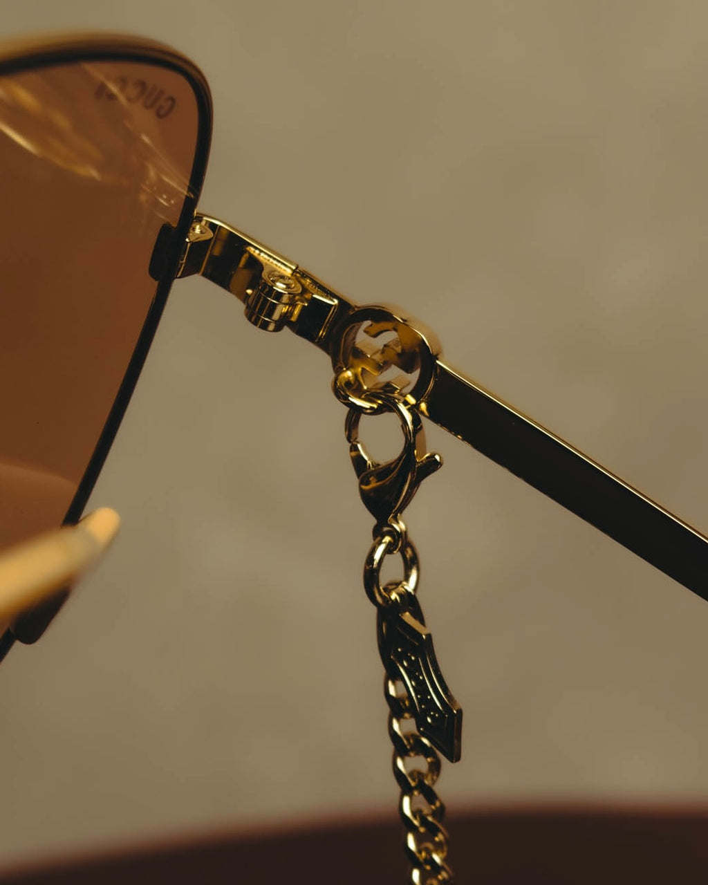 -SPECIAL- “GUCCI” 2016-2022 chain detailed oversized sunglasses