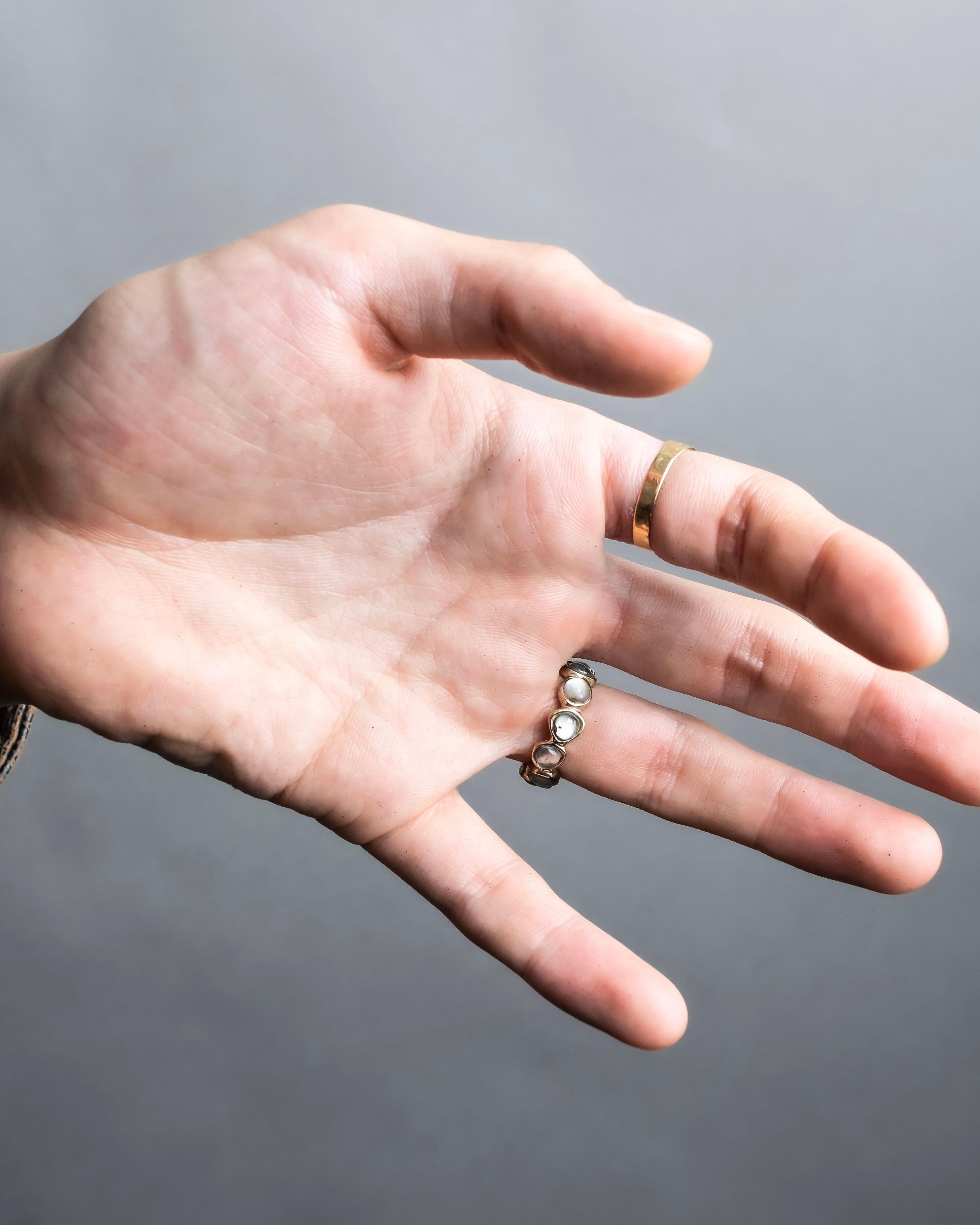 "CHANEL" Mysterious details stone ring