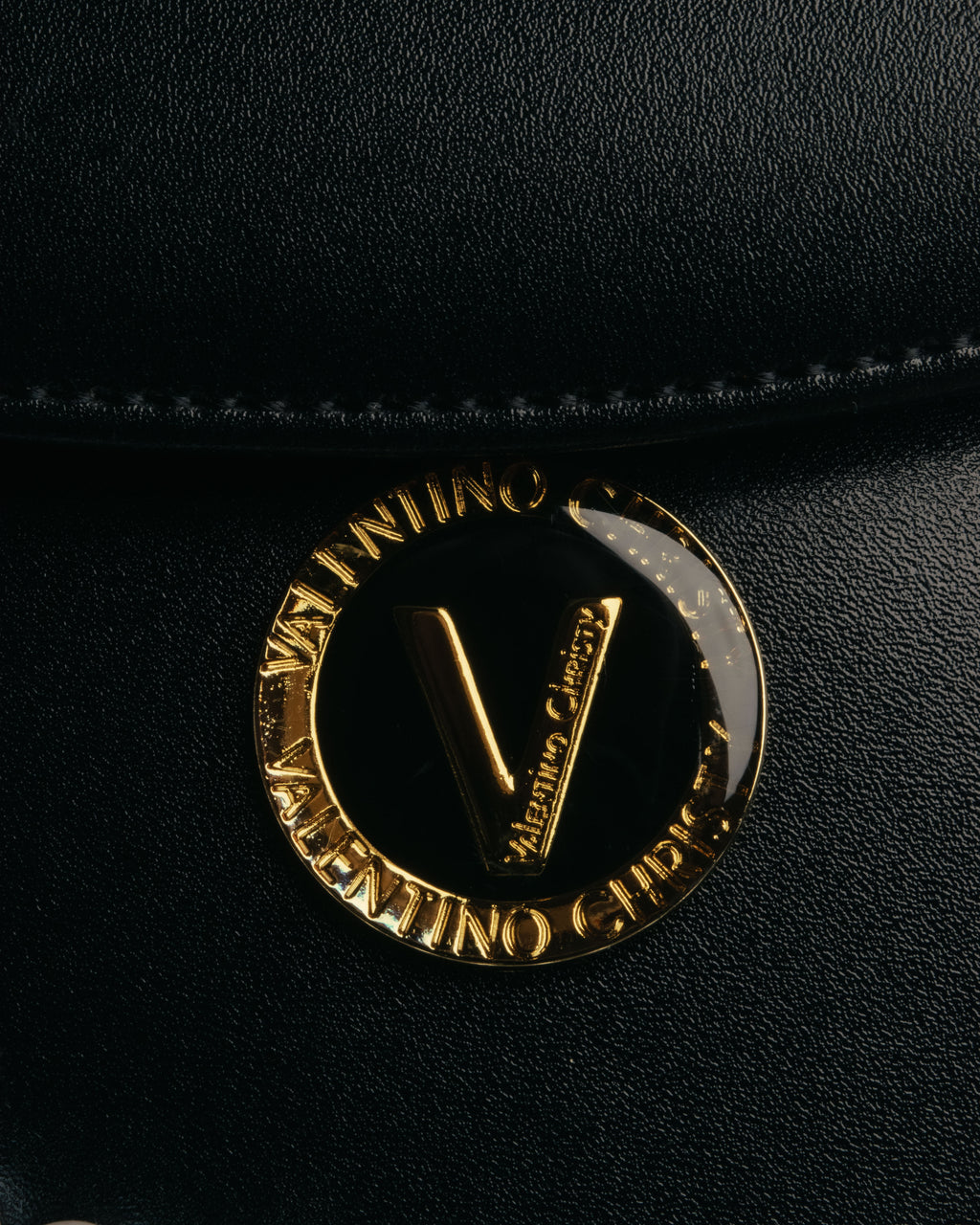 “VALENTINO CHRISTY” 80’s-90’s Pearl chain formal handbag