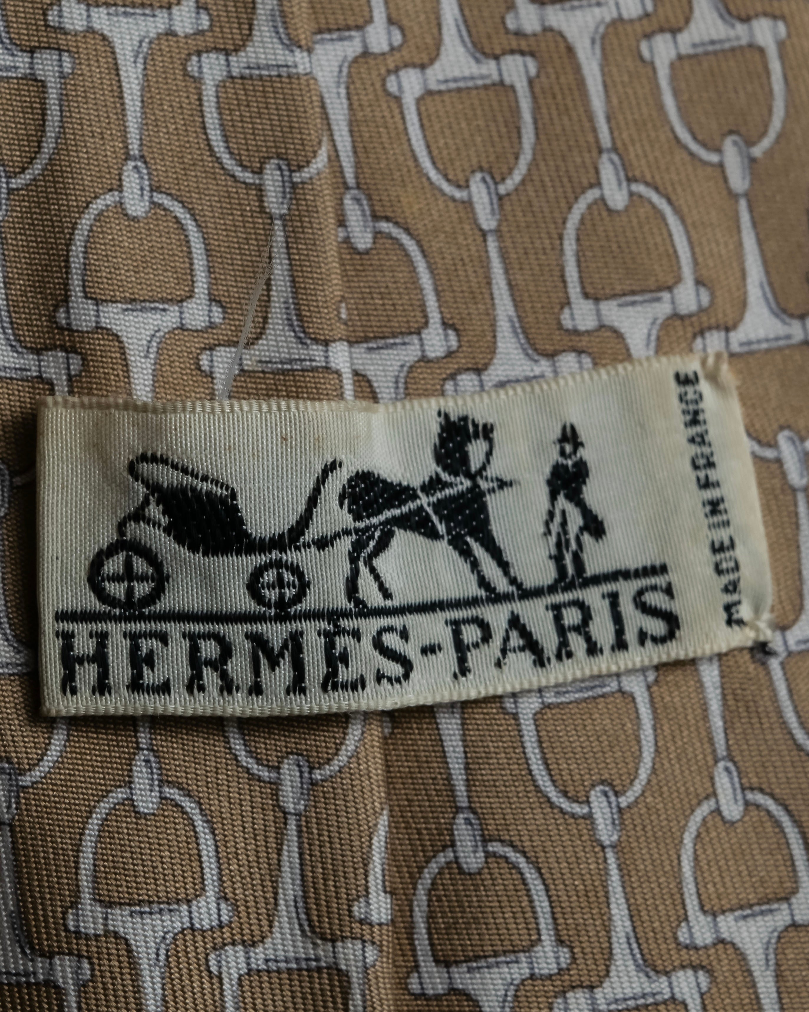 "HERMES" Horsebit motif silk necktie