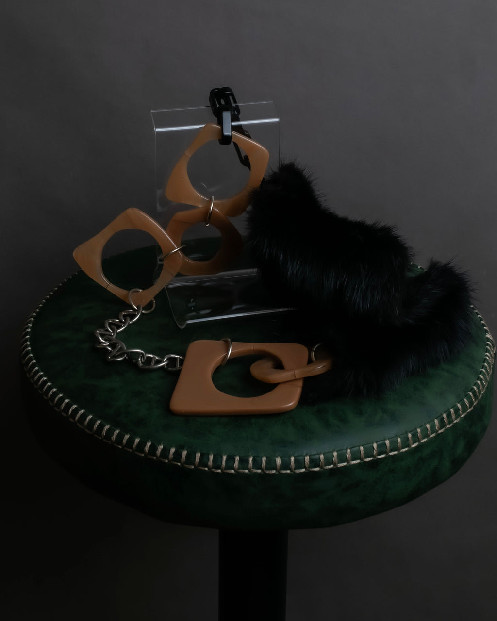 "MARNI" Faux fur collar＆mixed material docking accessory