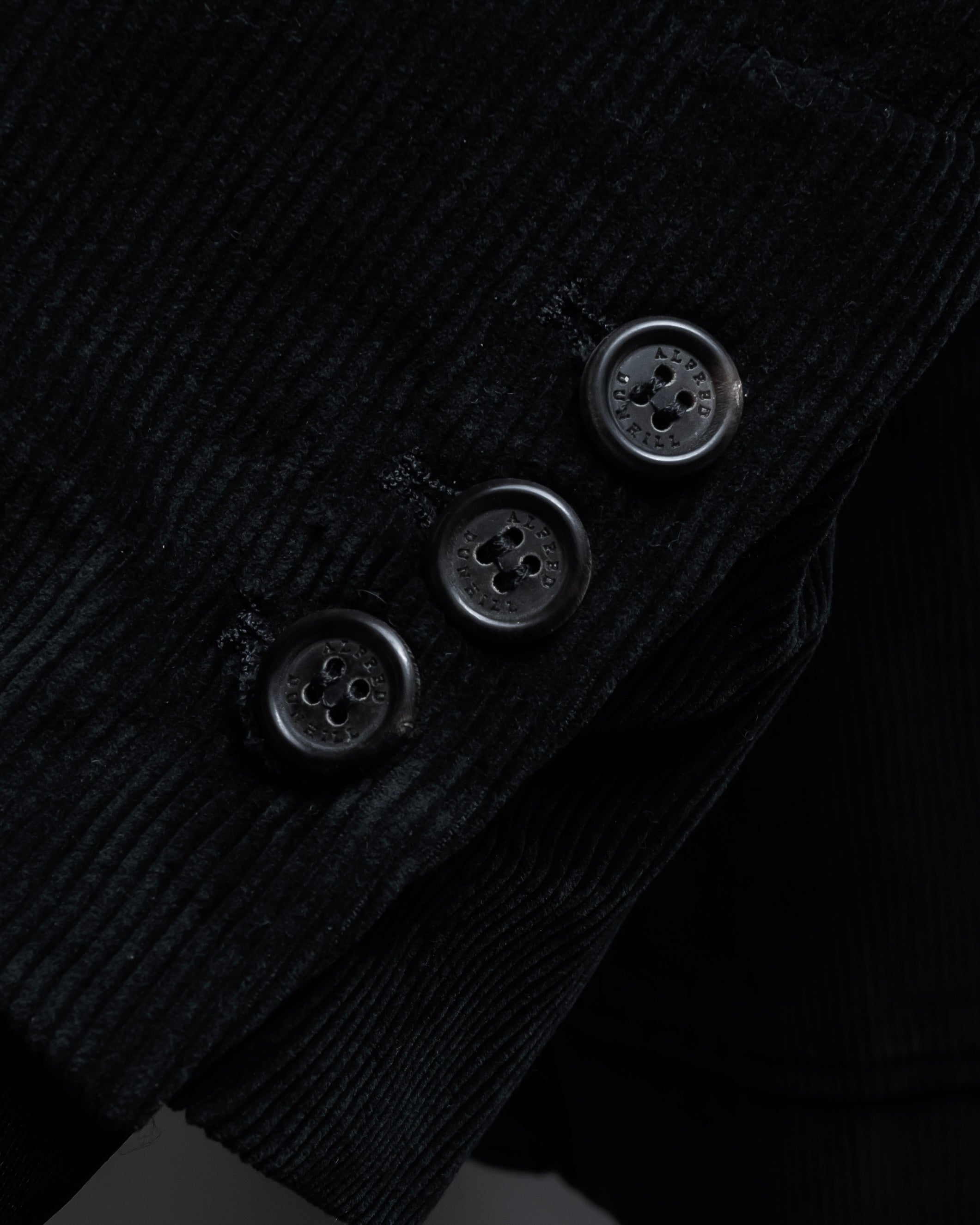 "dunhill" Classically tailored corduroy jacket