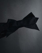 "CHANEL" 90’s black satin and grosgrain ribbon brooch